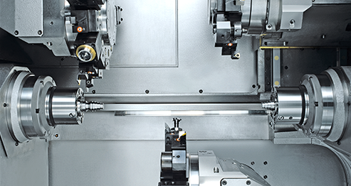 Maschineninnenraum des INDEX-C200-Drehmaschine mit 2 Spindeln